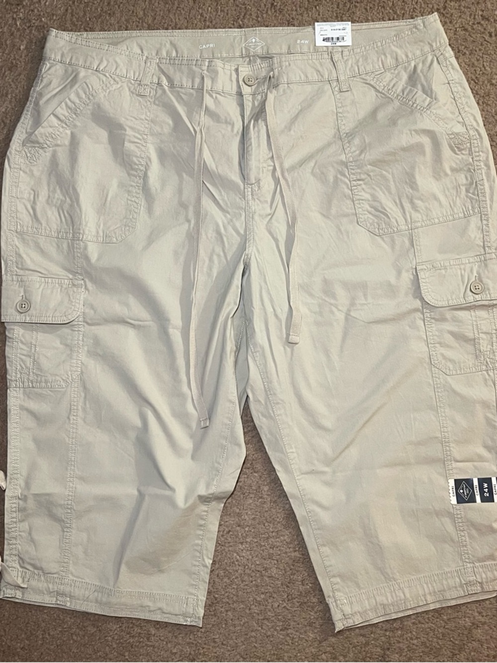New Women’s Plus St. John’s Bay Khaki Capri Cargo Pants w/ Drawstring leg Sz 24W